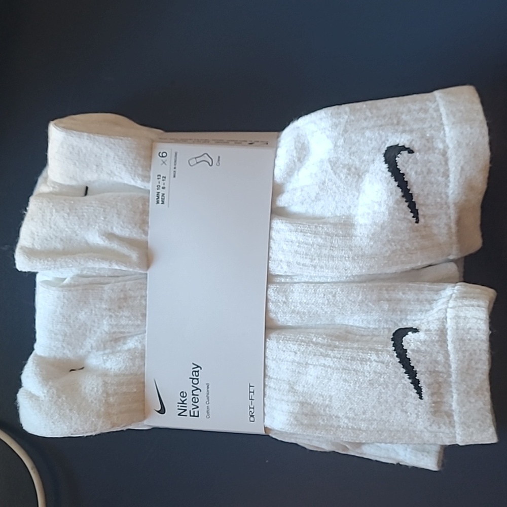 Nike Everyday crew socks